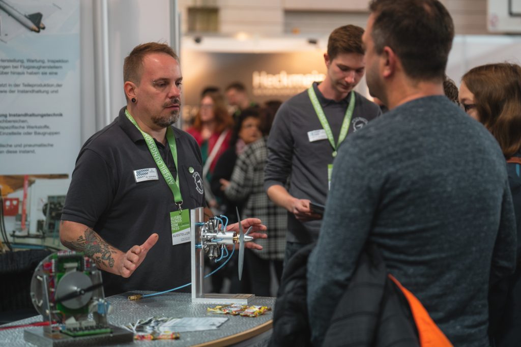 Besucher auf der Ausbildungsmesse 2022.